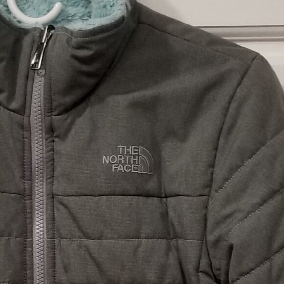 Girls' The North Face Mossbud Swirl Reversible Jacket, Size L (14/16), EUC - Picture 4 of 16